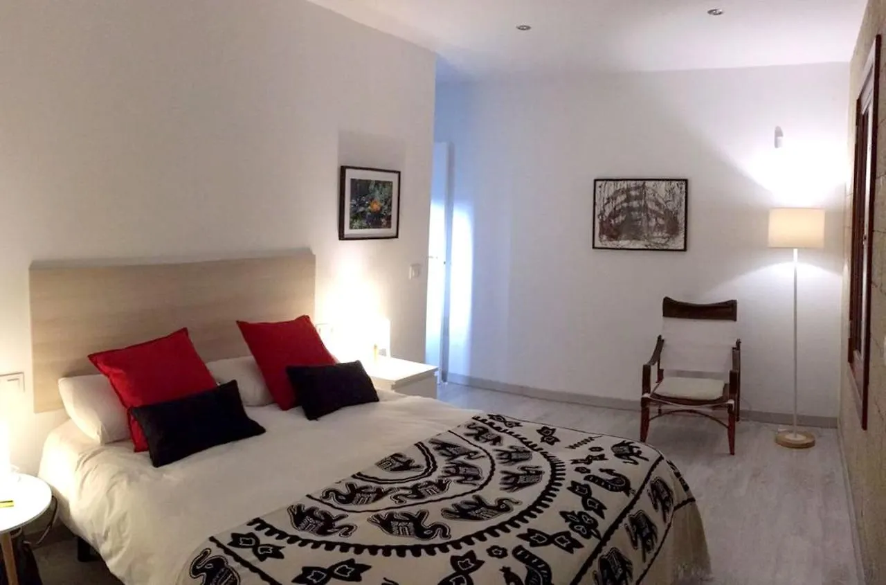 Holiday home Spacious House In Arona With Terrace And Garden